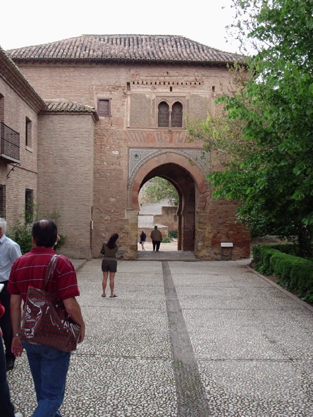 P5250054 puerta del vino - Alhambra - Granada